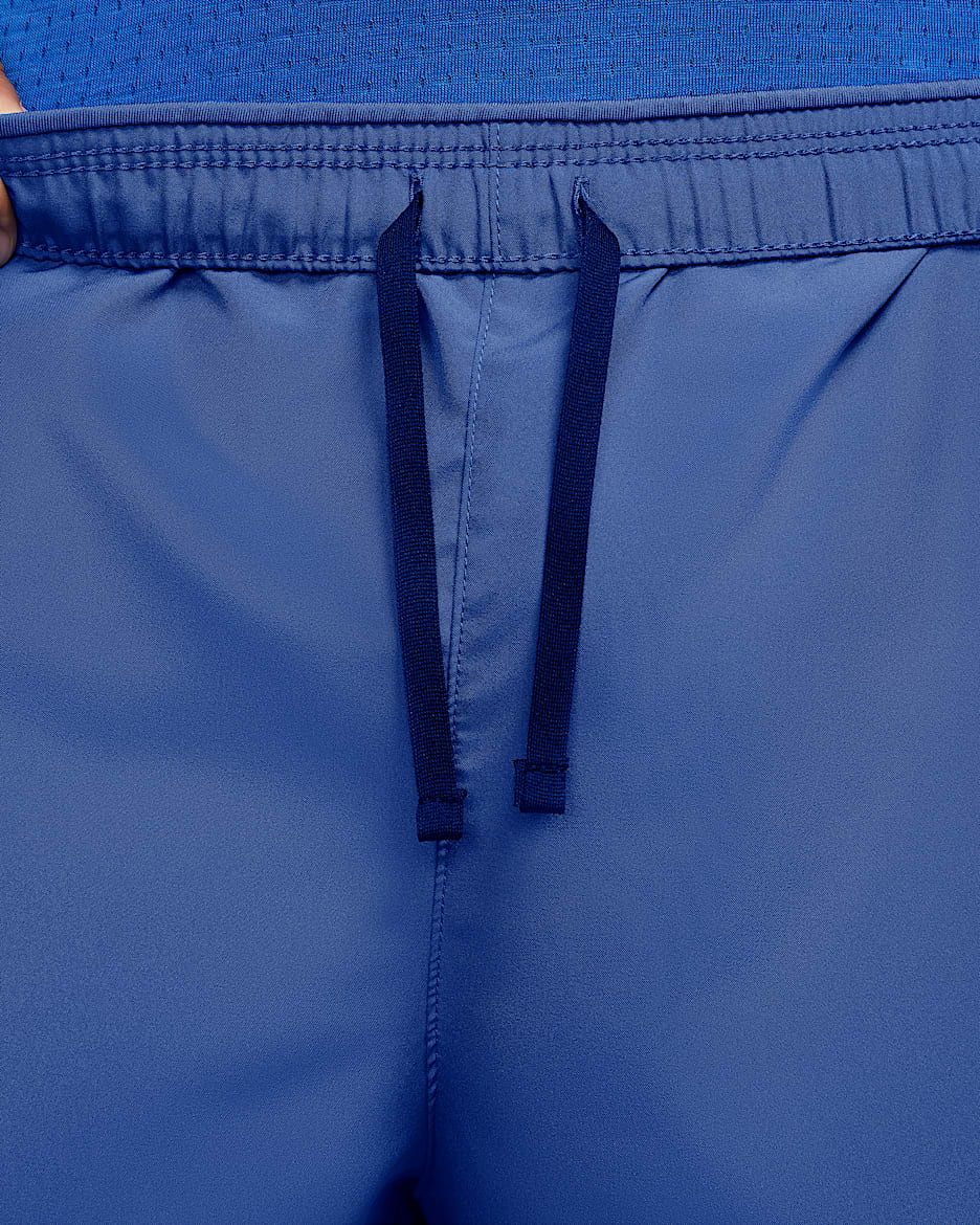 Nike Challenger Herren Laufshorts mit Futter ca. 13 cm